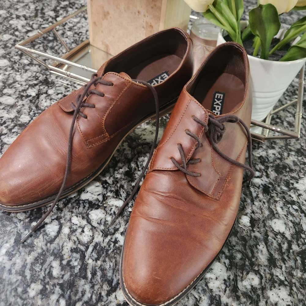 Drees shoes for men